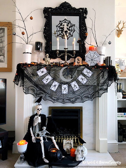 Halloween Mantels to Die For - little blonde mom